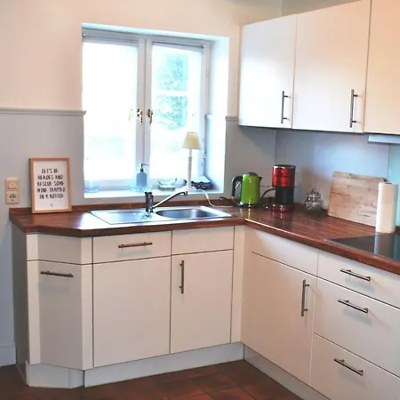 Apartament Ferienhaushaelfte Am Museum *
